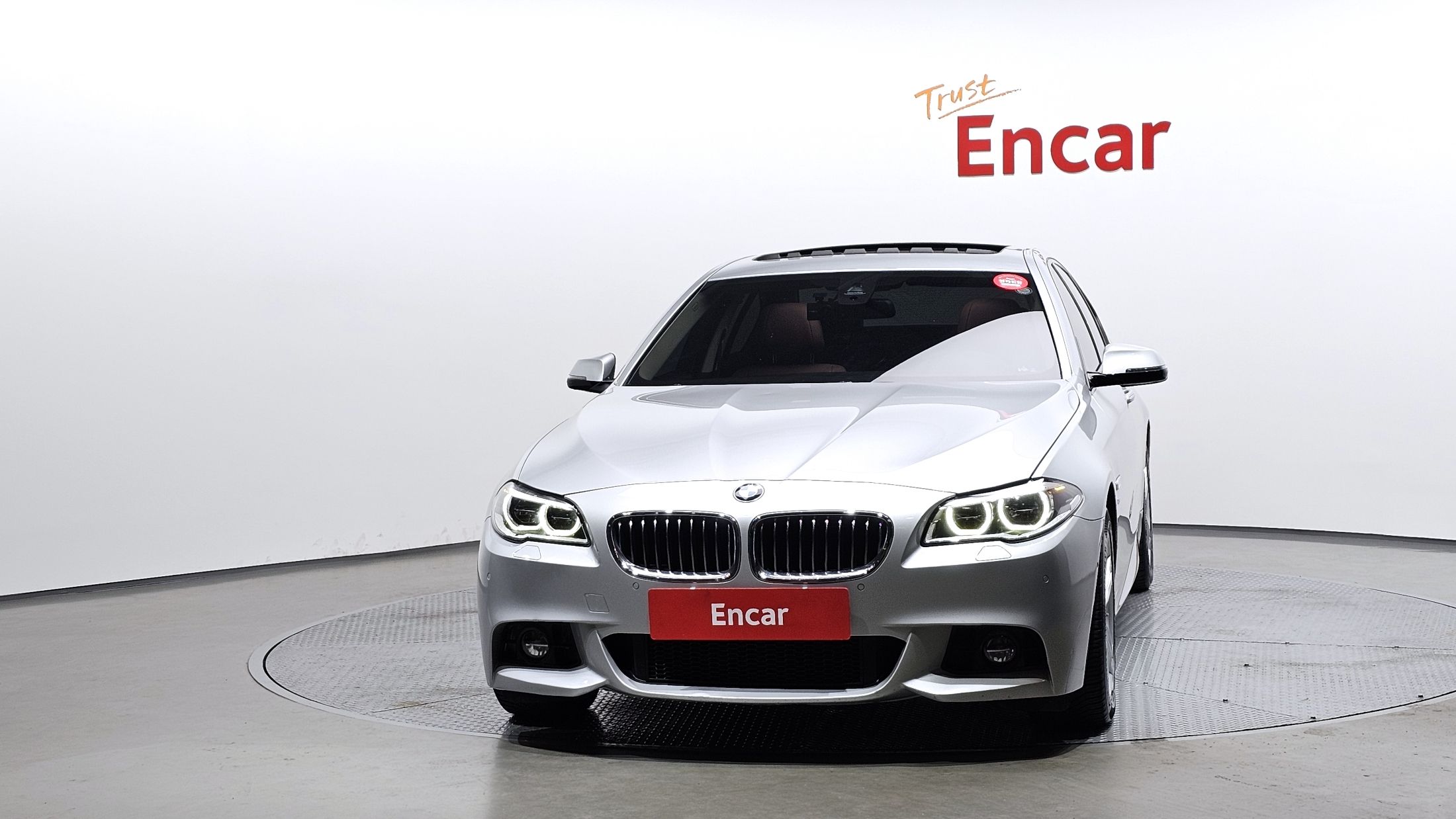 BMW 5-SERIES F10 2016