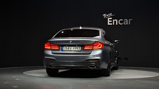 BMW 5-SERIES G30 2019