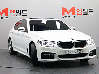 BMW 5-SERIES G30 2017