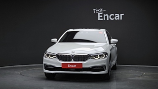 BMW 5-SERIES G30 2019