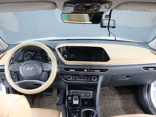 HYUNDAI SONATA HYBRID DN8 2020
