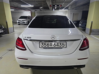 MERCEDES BENZ E-CLASS W213 2016