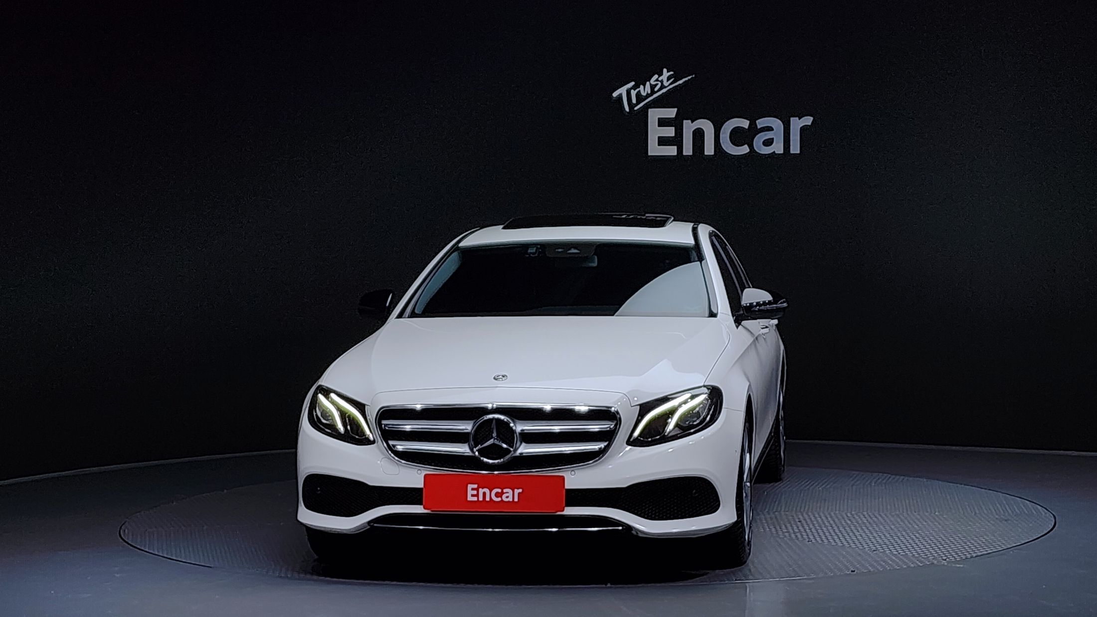 MERCEDES BENZ E-CLASS W213 2018