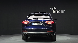 MASERATI LEVANTE 2019