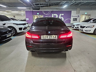 BMW 5-SERIES G30 2017