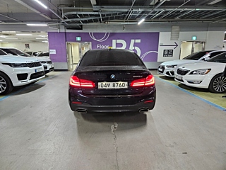 BMW 5-SERIES G30 2017