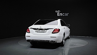 MERCEDES BENZ E-CLASS W213 2018