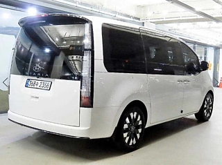 HYUNDAI STARIA 2023