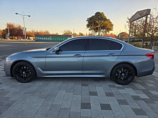 BMW 5-SERIES G30 2018