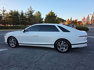 HYUNDAI GRANDEUR GN7 2023