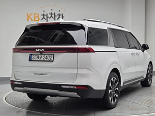 KIA CARNIVAL 2023