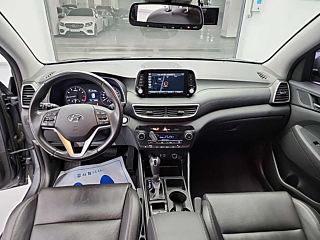 HYUNDAI TUCSON 2018