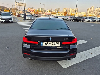 BMW 5-SERIES G30 2021