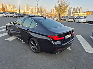 BMW 5-SERIES G30 2021
