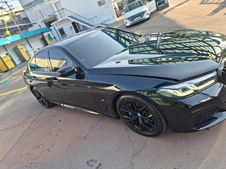 BMW 5-SERIES G30 2021