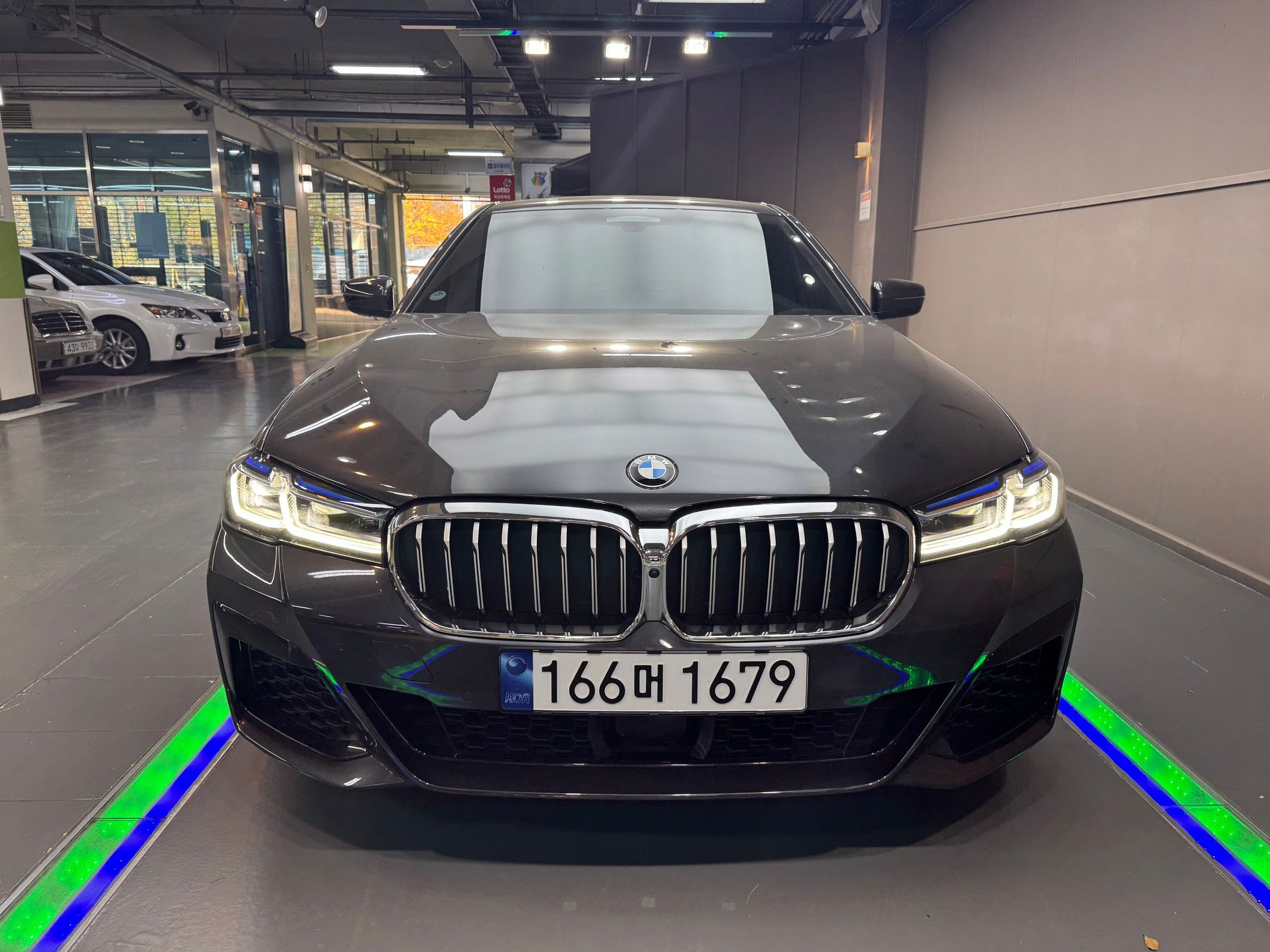 BMW 5-SERIES G30 2023