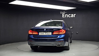 BMW 5-SERIES G30 2017