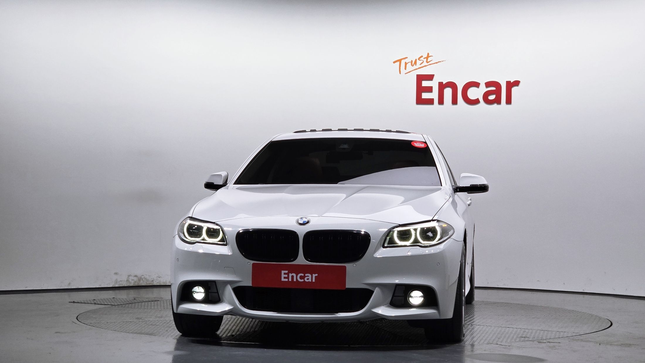 BMW 5-SERIES F10 2016