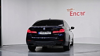 BMW 5-SERIES G30 2022