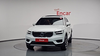 VOLVO XC40 2020