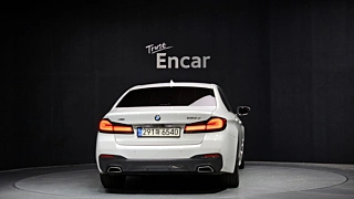 BMW 5-SERIES G30 2020