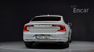VOLVO S90  T8 AWD 2022