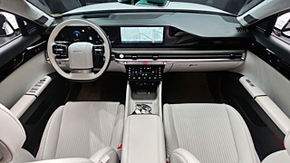 HYUNDAI GRANDEUR HYBRID GN7 2023