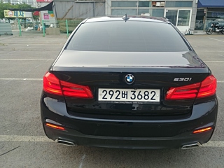 BMW 5-SERIES G30 2019