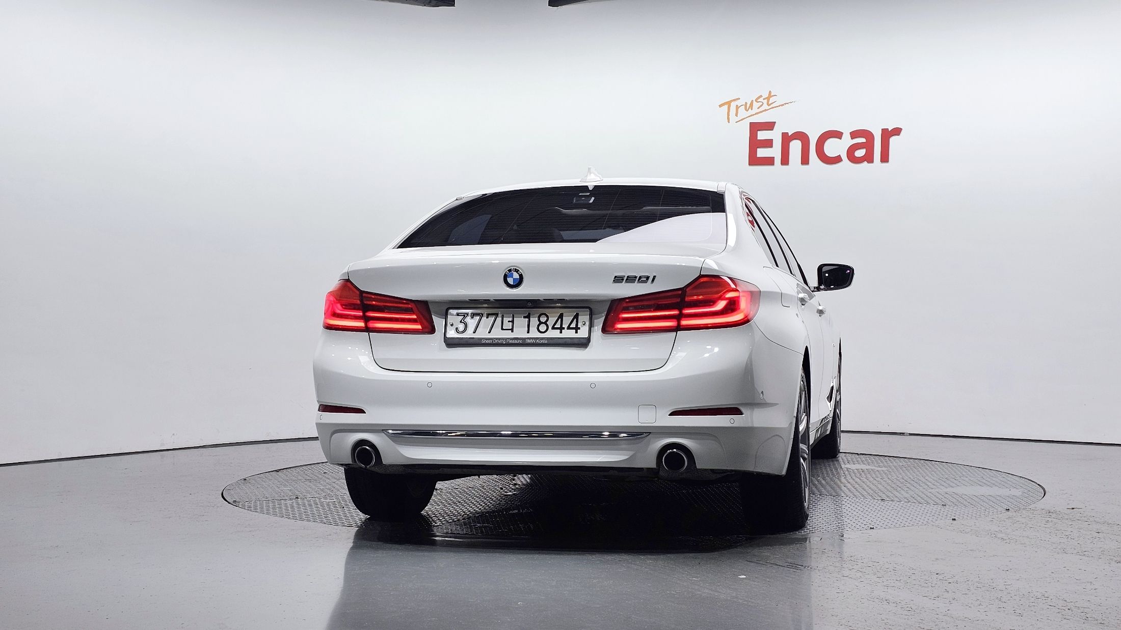 BMW 5-SERIES G30 2018