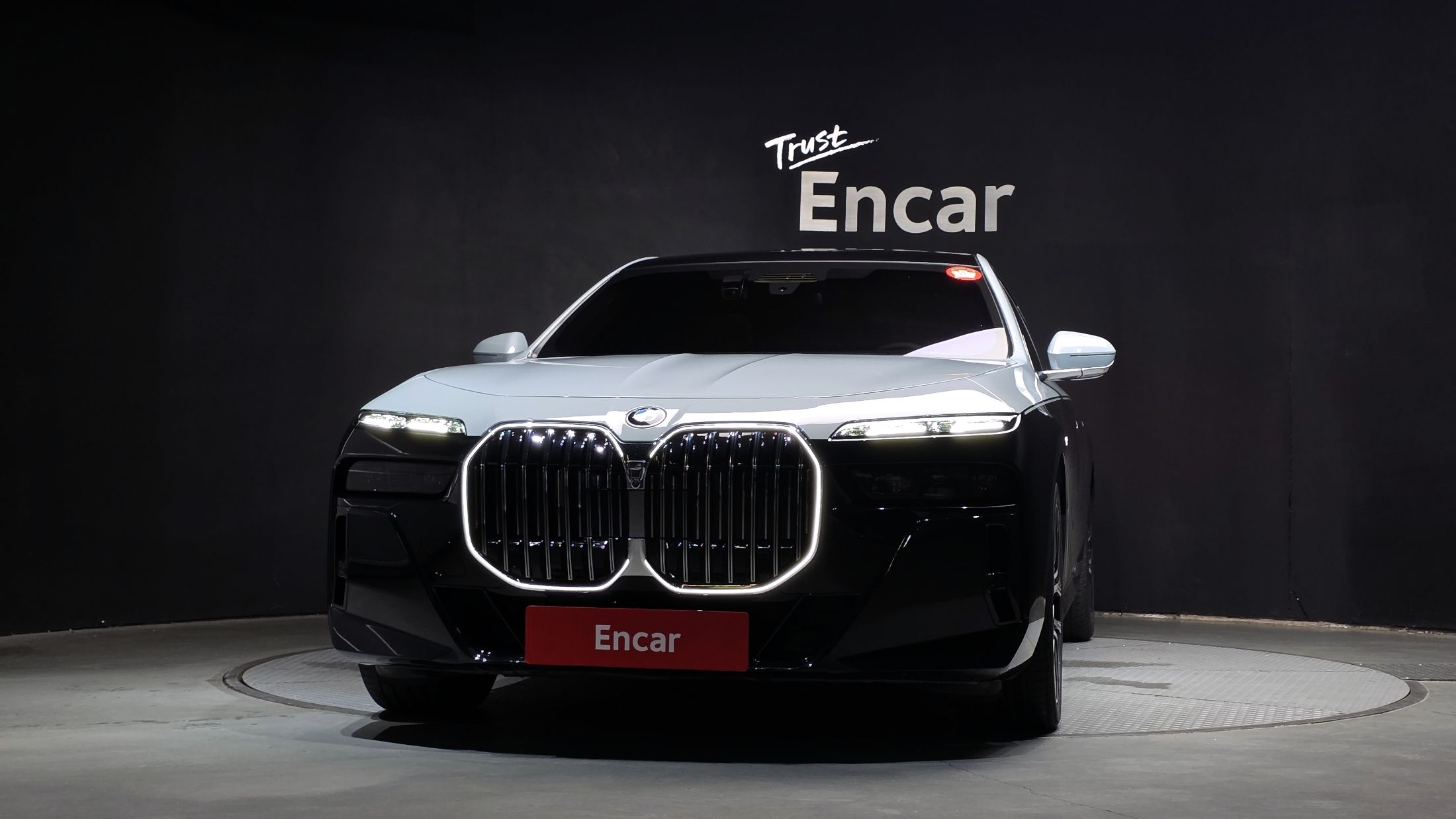 BMW 7-SERIES G70 2024
