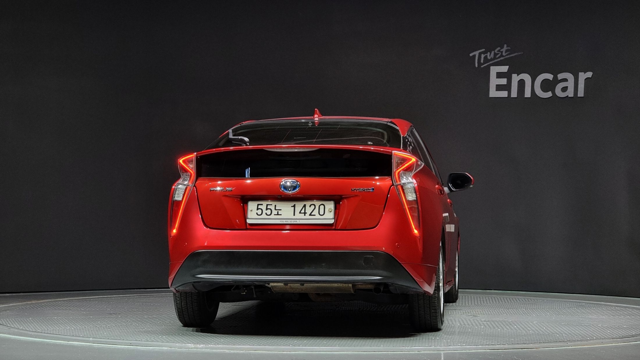 TOYOTA PRIUS 2017