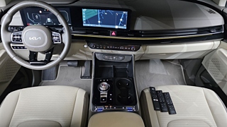 KIA CARNIVAL 2024