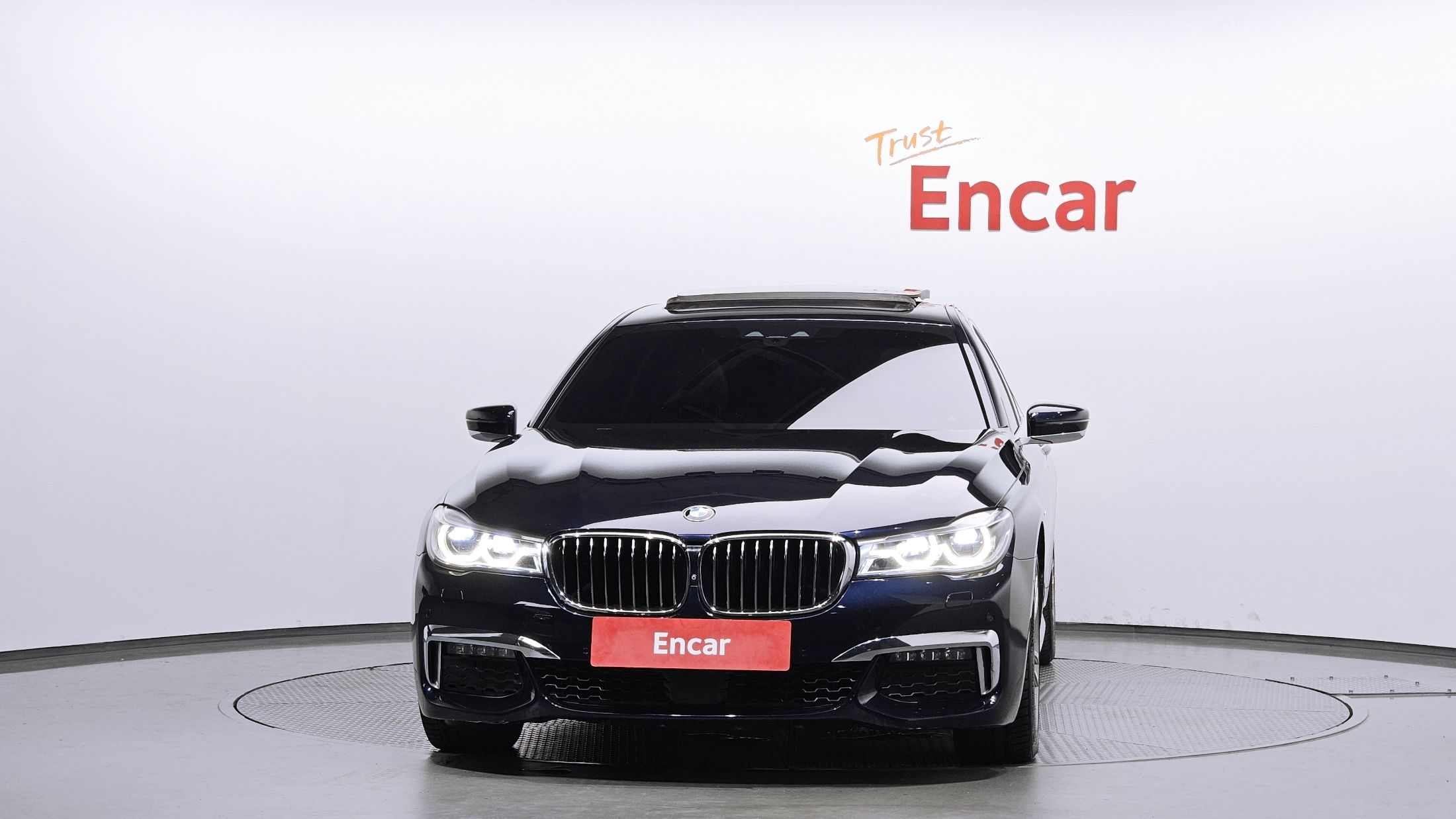 BMW 7-SERIES G11 2017