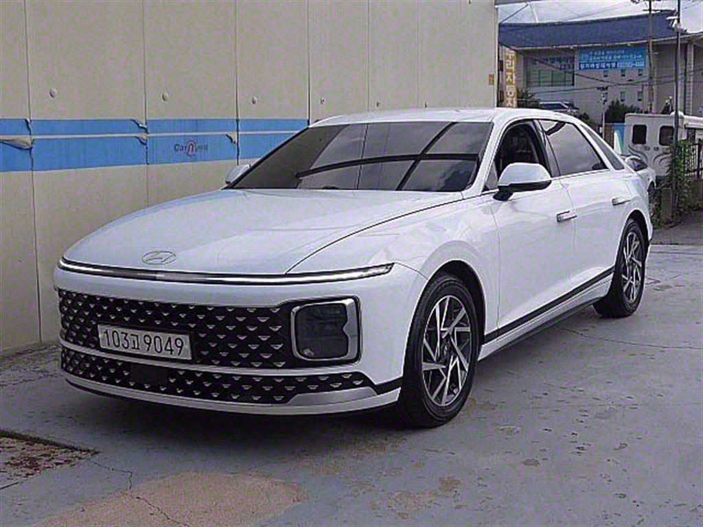 HYUNDAI GRANDEUR GN7 2024