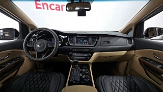 KIA CARNIVAL 2017