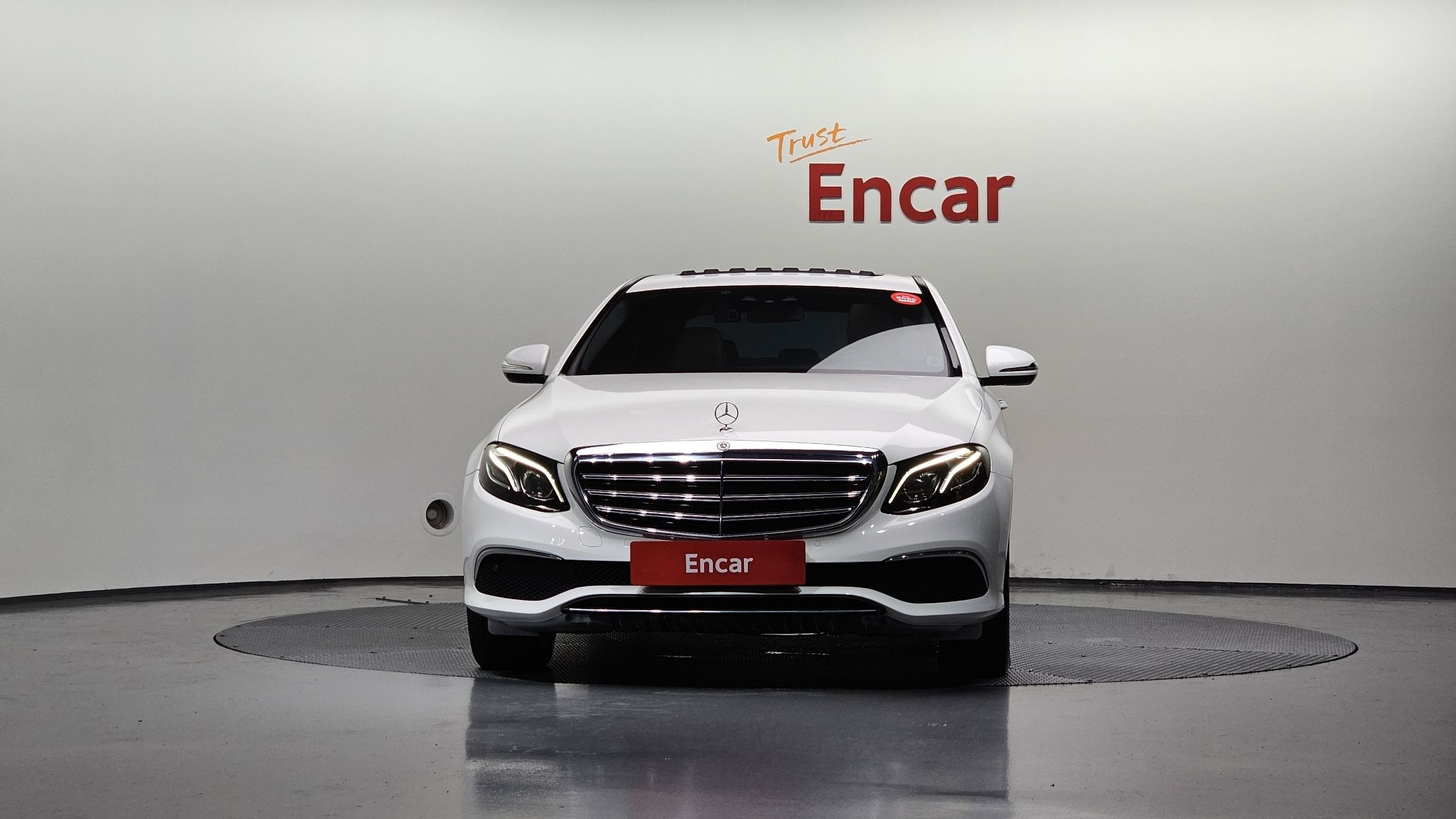 MERCEDES BENZ E-CLASS W213 2018