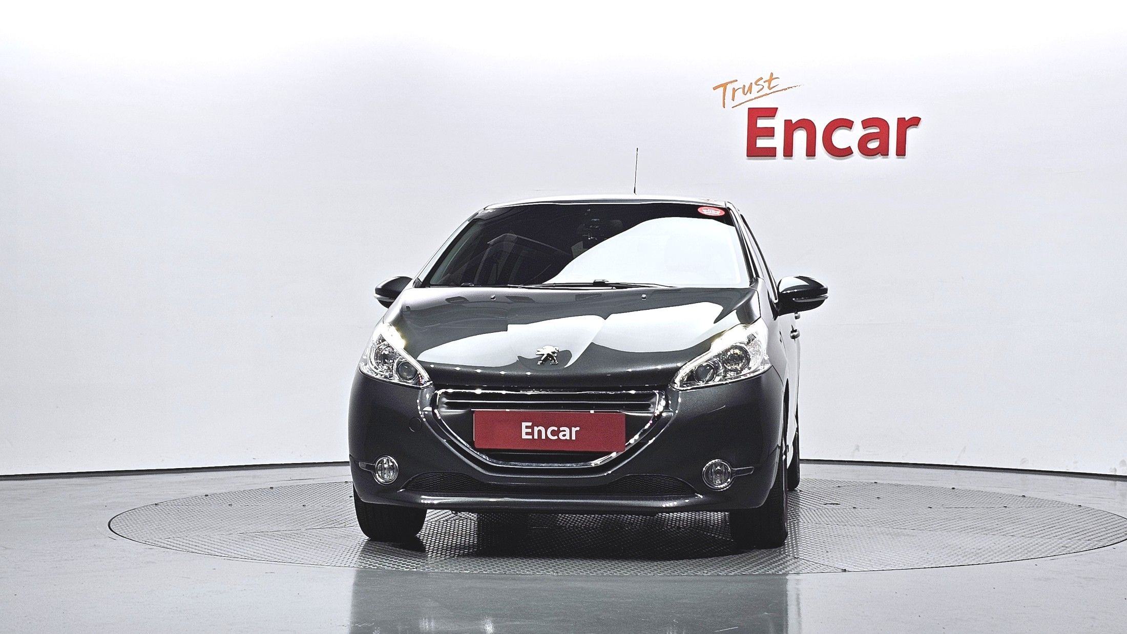 PEUGEOT 208 2014