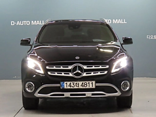 MERCEDES BENZ GLA-CLASS X156 2019