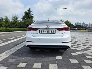 HYUNDAI AVANTE AD 2017
