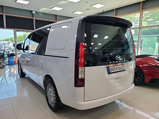 HYUNDAI STARIA 2022