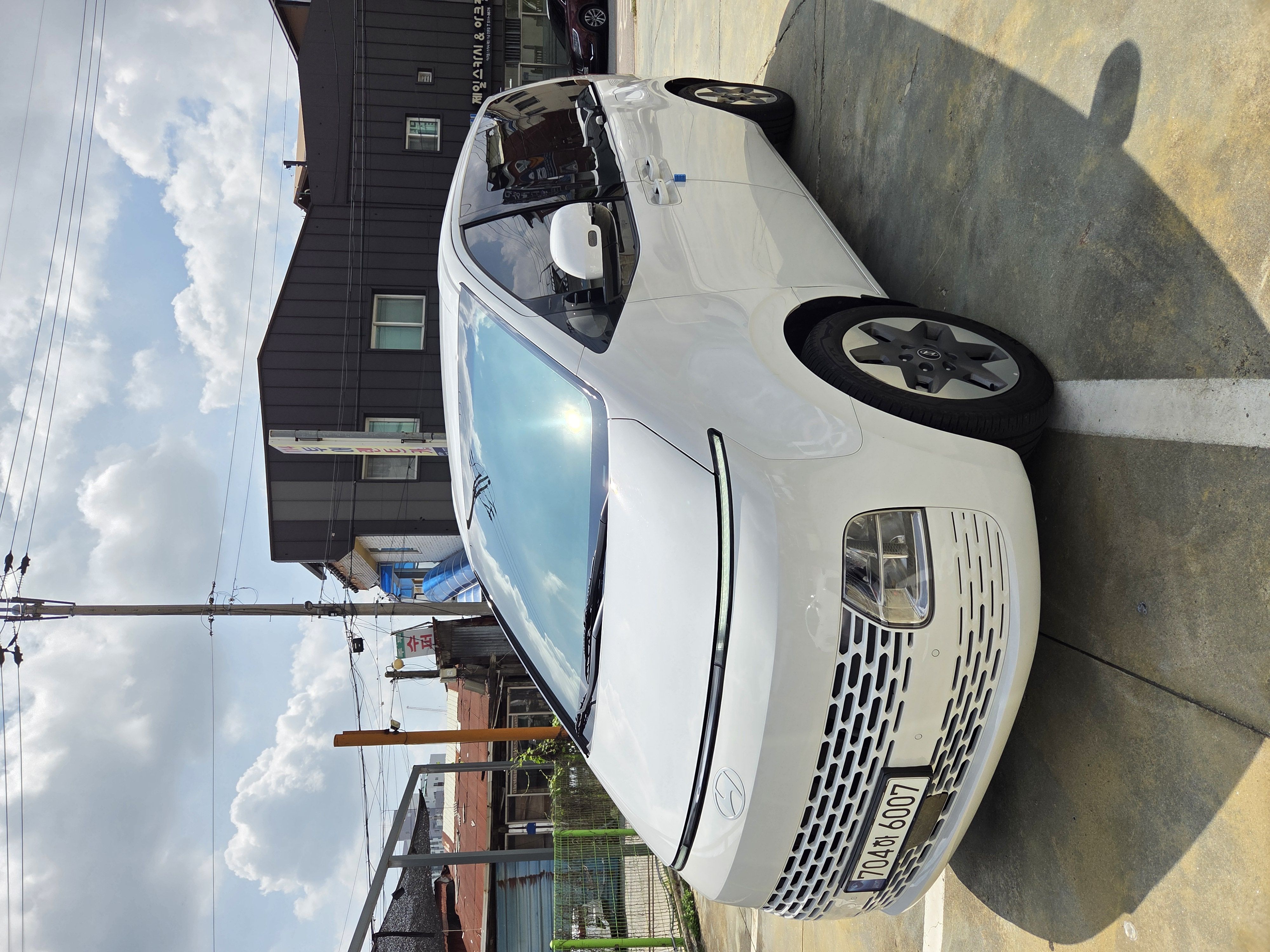 HYUNDAI STARIA 2024