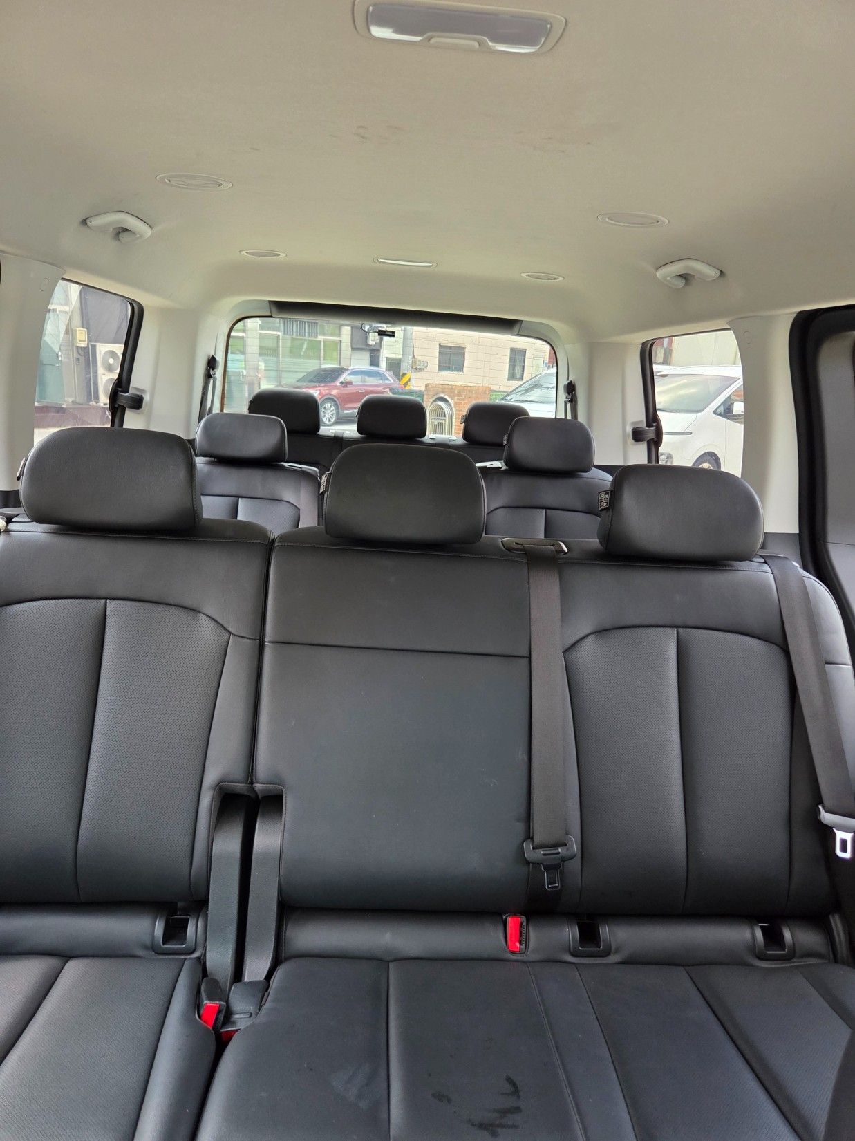 HYUNDAI STARIA 2024