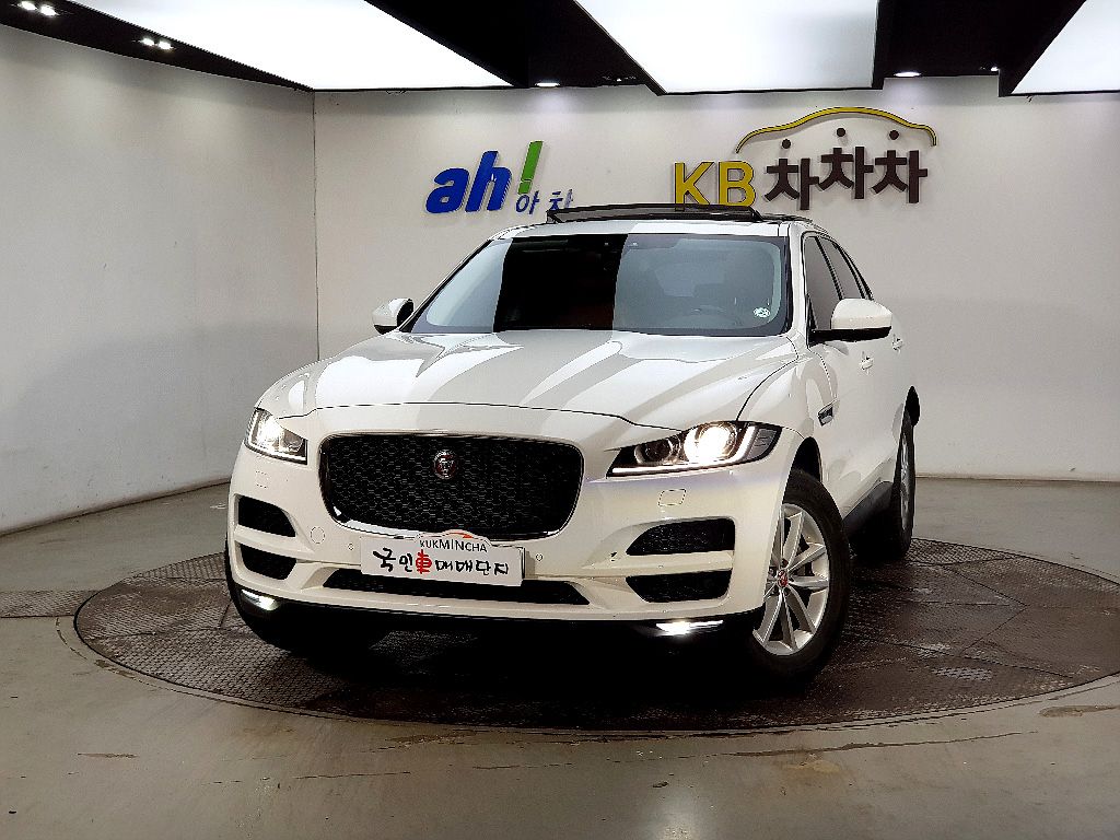 JAGUAR F-PACE 2016
