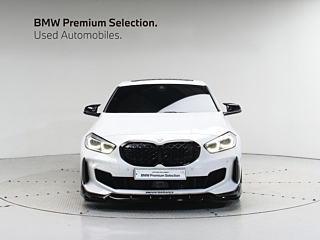 BMW 1-SERIES F40 2024