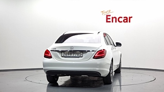 MERCEDES BENZ C-CLASS W205 2019