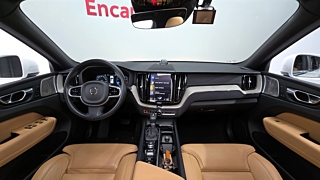 VOLVO XC60  2 GENERATION T6 Insignia 2020
