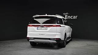 KIA CARNIVAL 2023