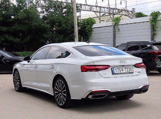 AUDI A5 F5 2023