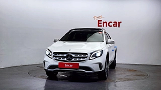 MERCEDES BENZ GLA-CLASS X156 2017