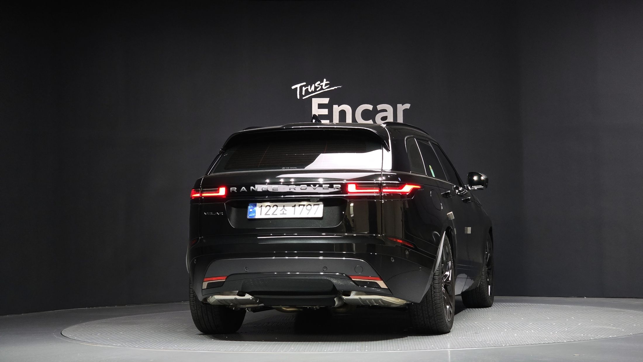LAND ROVER RANGE ROVER VELAR 2024